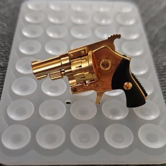 Xythos 2mm Pinfire Revolver - Picture 8 of 9